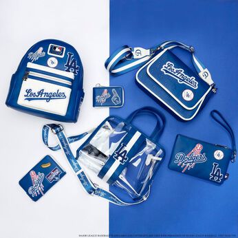 What's in my bag  LA Dodger's Clear Bag 