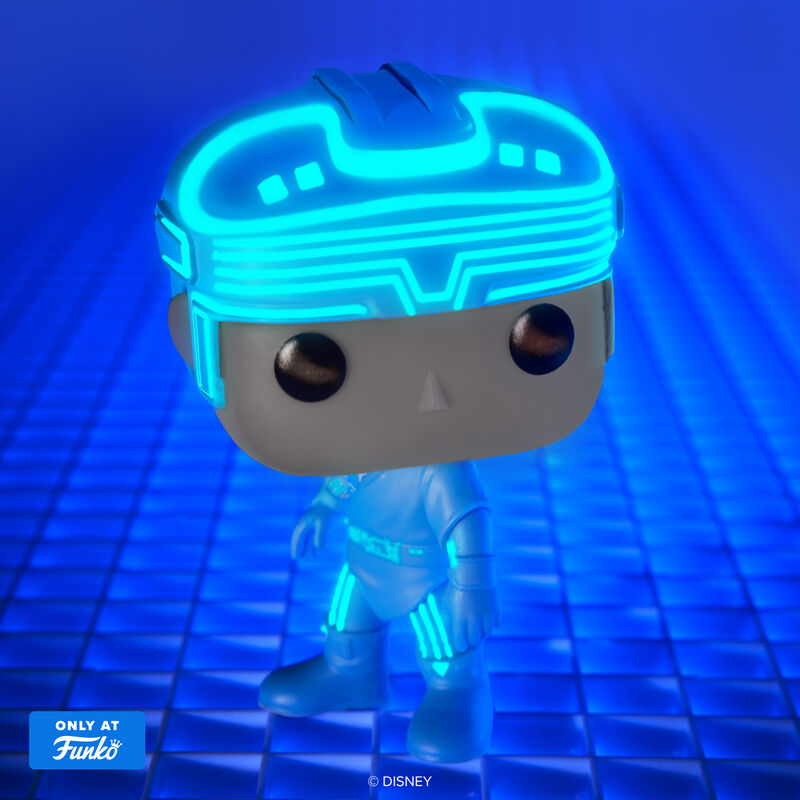 Pop! Kevin Flynn (Glow) FWlifestyle1 view 2