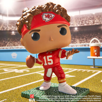 Pop! Patrick Mahomes II in Red Headband, Image 2
