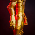 Vinyl GOLD 18'' Iron Man, , hi-res view 11