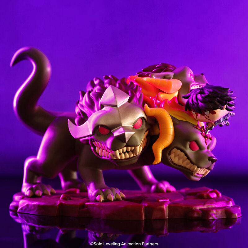 Pop! Deluxe Sung Jinwoo vs. Cerberus FWlifestyle1 view 2