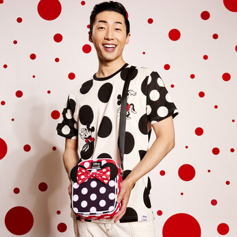 Minnie Mouse Rocks the Dots Classic Passport Crossbody Bag, Image 2