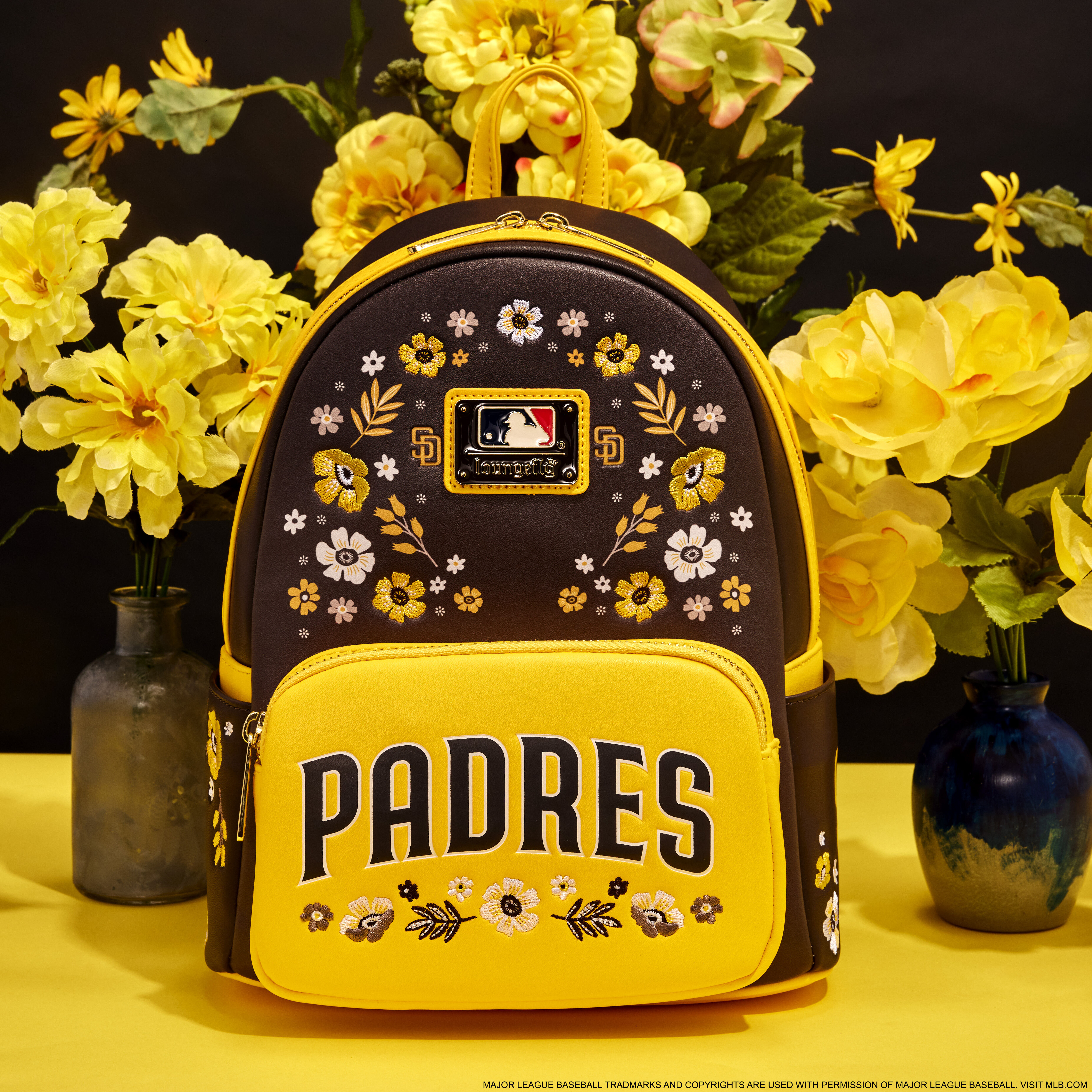 Loungefly MLB ロサンゼルスエンゼルス ウォレット 送料/関税込 Loungefly MLB ロサンゼルスエンゼルス ウォレット 送料/関税込