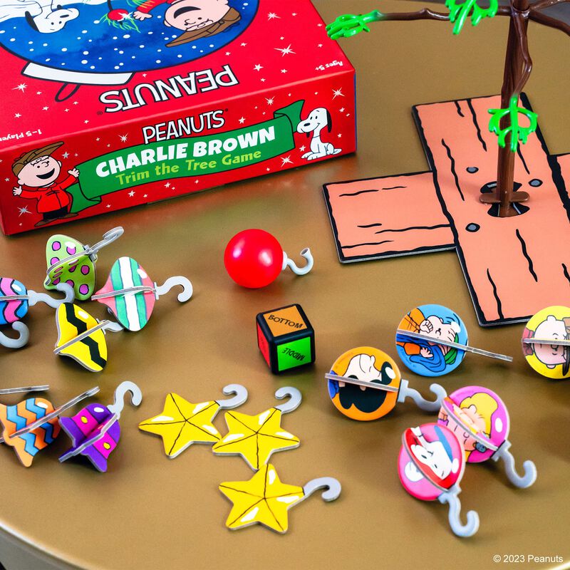 Peanuts Charlie Brown Trim the Tree Game, , hi-res view 4